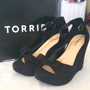 Torrid Black T-Strap Bow Wedge - New with Box